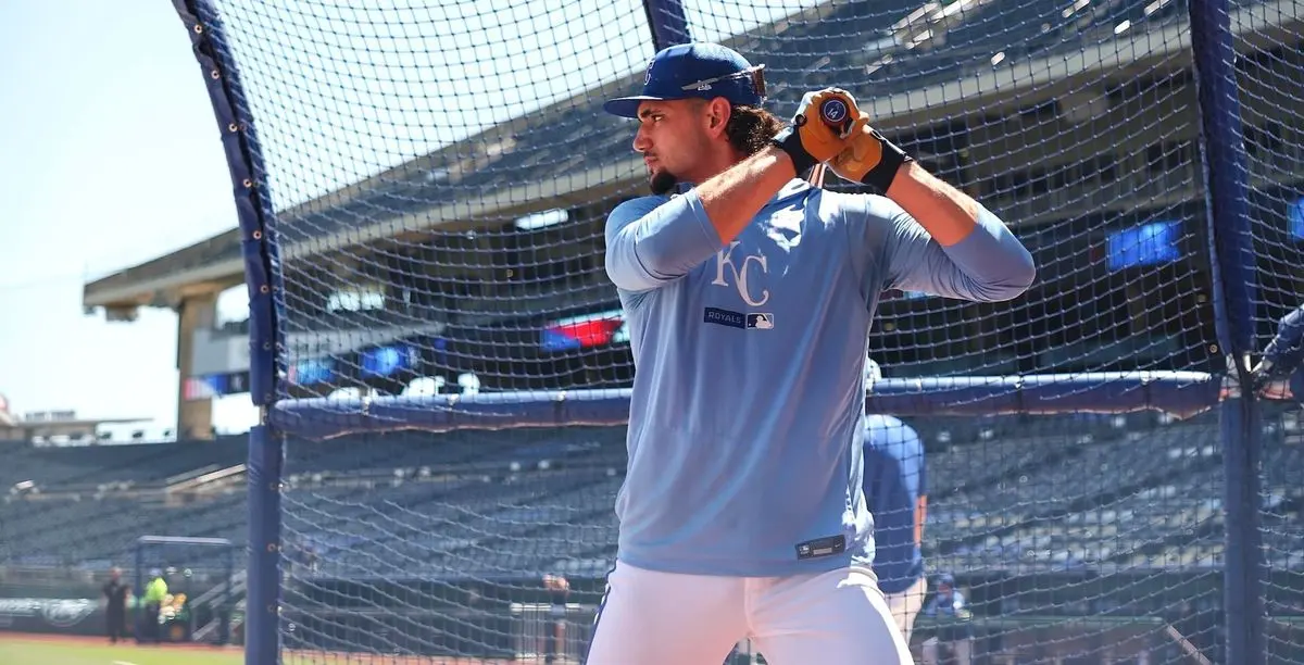Rangers Host Royals to Open Series in Texas
